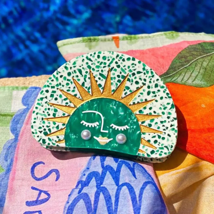 Green Sun Claw