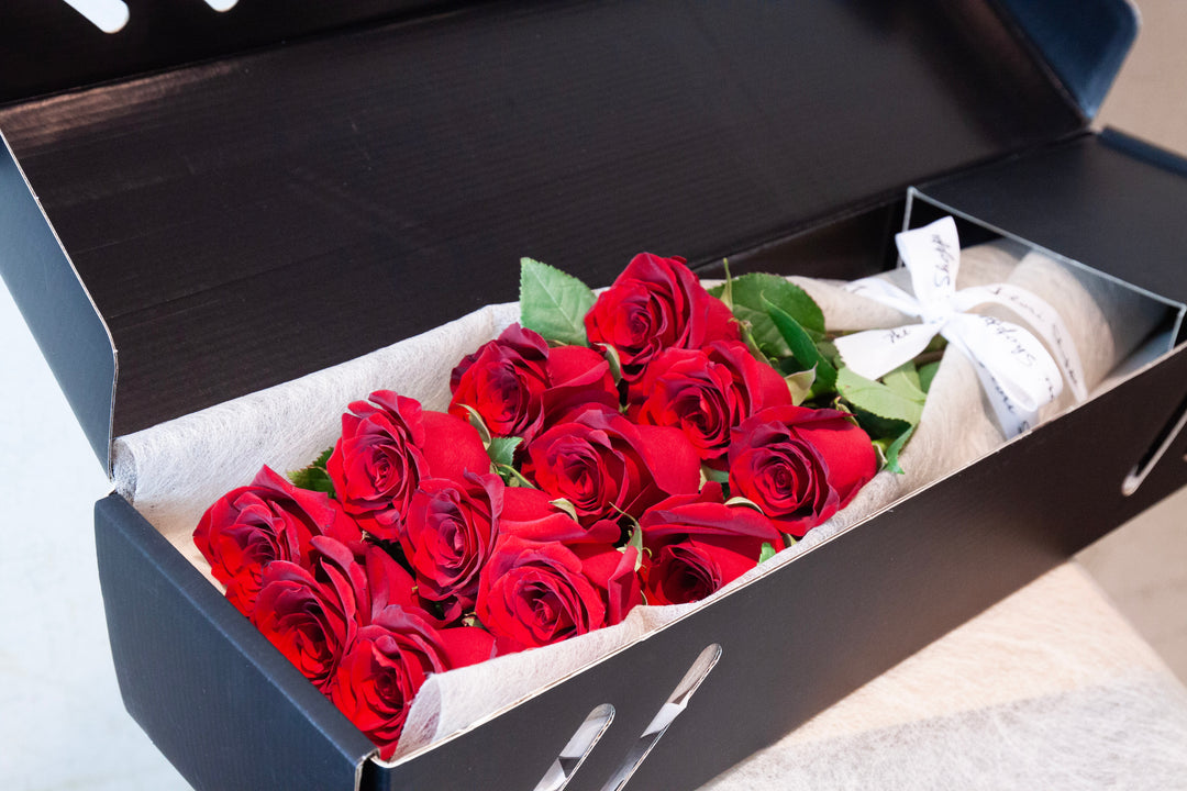 Signature Red Rose Box - Black Edition
